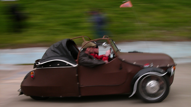 Illustration for article titled Vintage cars descend upon 115-year-old Velodrome